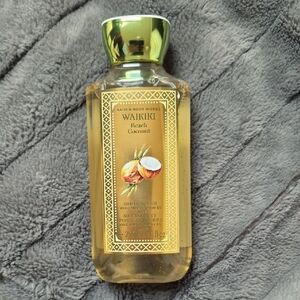 Waikiki Beach Coconut Body Wash From Bath & Body Works! Brand New! Discontinued!